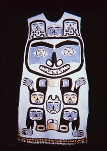 Chilkat ruha, Tlingit törzs (textil) alkotó: School American