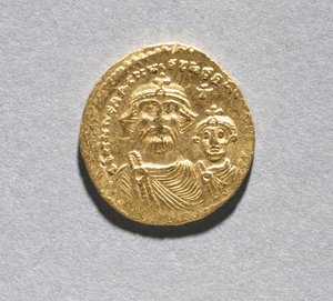 Solidus Herakliusszal és fiával, Heraclius Constantinussal (előlap), 616-625 körül (arany) (lásd a CVL 499741 hátoldalát)