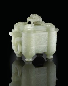 Archaisztikus edény és borító, Tulu, Qianlong-korszak (1736-95) (halvány celadon jade) (lásd még: 619015) alkotó: School Chinese