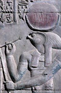 Ókori Egyiptom, falfestmény/faragás, Hórusz papirusztekercsre ír, Sebek és Hórusz temploma, Kom Ombo (fotó) alkotó: School Egyptian