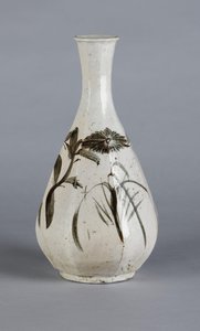 Váza krizantém-házzal, Choson-dinasztia (kerámia) alkotó: School Korean
