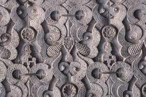 Részlet egy falról, amelyet a szadiak építettek 1565-ben (stukkó)
