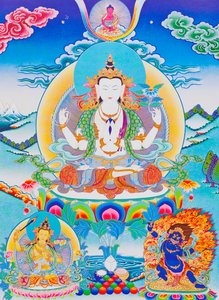 A kép Chenresit, a hat szótag „Om Mani Padme Hum” urát ábrázolja (guache a ruhán) alkotó: School Nepalese