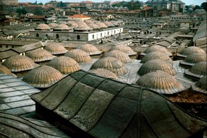 Panorámás kilátás Isztambulra, a Nagy Bazár kupoláival alkotó: School Ottoman