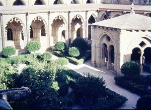 Kilátás a kerengőre alkotó: School Spanish