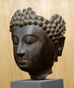 Buddha feje lenéz, Lan Na kultúra (bronz)