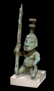 Civilization Dongson: bronz lámpatartó. Kr.e. 300-200. Vietnamból. Párizs, Guimet Múzeum, Ázsiai Művészeti Nemzeti Múzeum