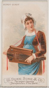 Hurdy Gurdy, az N82 hangszerek sorozatból, Duke márkájú cigarettákhoz, 1888., 1888. alkotó: Schumacher and Ettlinger