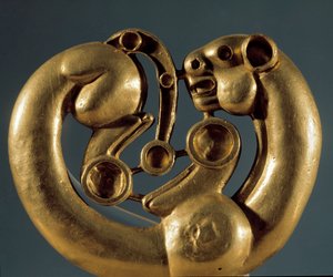 Art Scythian (szkíta civilizáció): párducot ábrázoló aranylemez. Szibéria, Kr.e. 6. század. Szentpétervári Ermitázs Múzeum.