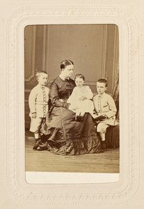 P[rin]cesse Clotilde és gyermekei. alkotó: Sergei Luvovich Levitsky