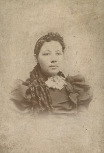 A Vass család egy azonosítatlan tagjának kabinetkártyája, 1880-1917. alkotó: Sidney Rufus Alley
