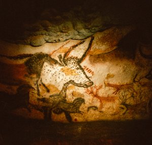 Bikafej festménye a Bikakamrában, Lascaux-barlang