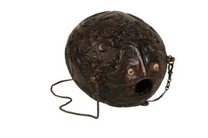 Faragott kókuszpor lombik poloska, spanyol gyarmati, 1800 körül (kókusz) alkotó: Spanish School