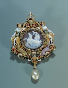 Ékszer: medál zománc arany körben, ékszerrel. 1550-1575. Homályos. 0,12x0,72 m. Párizs, Louvre Múzeum alkotó: Spanish School