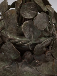 Egy "Pond Lily" asztali lámpa, 1903 körül (ólomüveg és patinás bronz) alkotó: Studios Tiffany