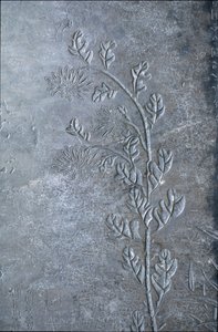 Sztélé krizantémával, virágokkal és levelekkel, 618-907 (kő) alkotó: Tang Dynasty Chinese School