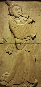 Terrakotta sztélét a Tang-dinasztia (618-907) zenészével fedeztek fel Shaanxi tartományban, a Steles Erdészeti Múzeumban Xianban. Fényképészet, Leonard de Selva, Kína, 2006. alkotó: Tang Dynasty Chinese School