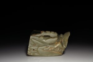 A Junkunc Jade Sárkányfej (jade) alkotó: Tang Dynasty Chinese School