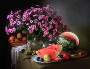 Aster virágok és gyümölcsök alkotó: Tatyana Skorokhod