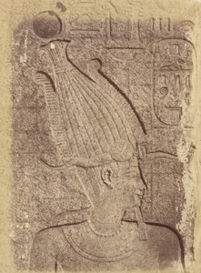 Közeli kép egy szoborról (egy fej profilja), Karnak alkotó: Théodule Devéria