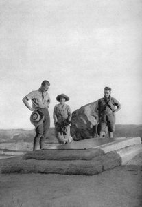 Cecil Rhodes brit üzletember és politikus sírja Afrikában, Dél-Rhodesia, 1924, 1927