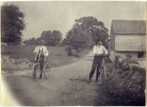 Samuel Murray és Benjamin Eakins a kerékpárokon, c. 1895-1899. alkotó: Thomas Eakins