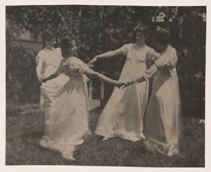 Susan Hannah Macdowell, egy ismeretlen lány, Elizabeth Macdowell és valószínűleg Mary Macdowell a Macdowell-házban alkotó: Thomas Eakins
