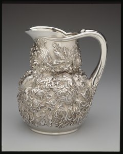 Vizeskancsó alkotó: Tiffany and Company