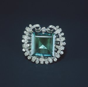 Hooker Smaragd, 1950 (smaragd és gyémántok platinával) alkotó: Tiffany und Company