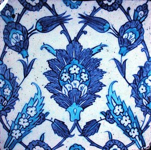 Iznik csempe virágmintával alkotó: Turkish School