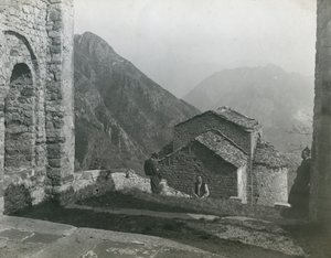 San Pietro al Monte apátság, Civate, Lombardia, Olaszország, Ugo Monneret de Villard fotója, 1910 körül. alkotó: Ugo Monneret de Villard