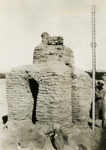Keresztény sír a nekropoliszban, Qasr Ibrim, Egyiptom, fotó: Ugo Monneret de Villard alkotó: Ugo Monneret de Villard