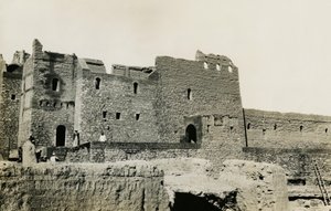 Szent Simeon kolostor a helyreállítás után, Asszuán, Egyiptom, fotó: Ugo Monneret de Villard alkotó: Ugo Monneret de Villard