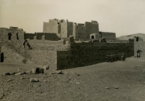 Szent Simeon kolostor, délkeletről nézve, Asszuán, Egyiptom, Ugo Monneret de Villard fotója. alkotó: Ugo Monneret de Villard