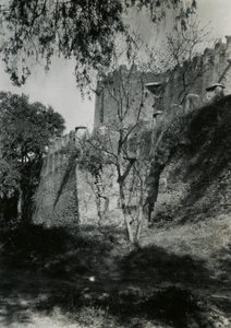 A Sion Mária-templom külső fala, Axum, Etiópia, Ugo Monneret de Villard fotója. alkotó: Ugo Monneret de Villard