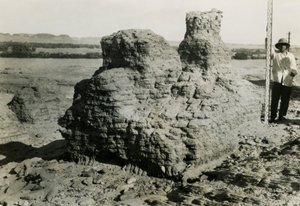 Sír a nekropoliszban, Qasr Ibrim, Egyiptom, fotó: Ugo Monneret de Villard alkotó: Ugo Monneret de Villard