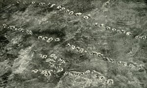 Gyalogsági támadás a senkiföldön, 1919. alkotó: Unbekannt