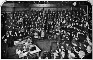 Előadás a londoni Királyi Intézetben, 1903 1903 alkotó: Unbekannt
