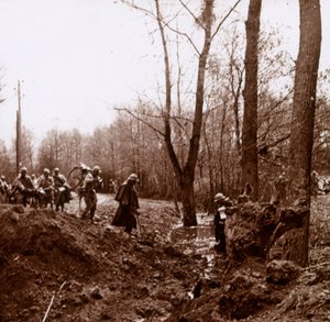 Előrelépés az Ailette-en, Észak-Franciaország, 1918 alkotó: Unbekannt