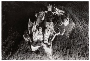 Hohenzollern kastély légi felvétele, Baden-Württemberg, Németország, Zeppelinről, c1931 1933 alkotó: Unbekannt