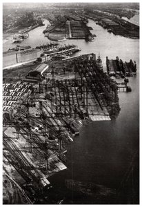 Légi felvétel a Bremer Vulkan hajógyárról, Bremen, Németország, egy Zeppelinről, c1931 1933 alkotó: Unbekannt
