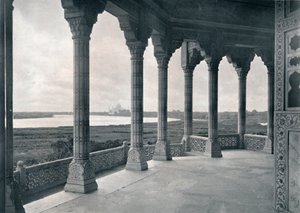 Agra. A Jázmin-torony erkélye, amelyen a Taj látható, 1910. alkotó: Unbekannt