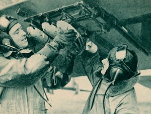 Bombázási kiképzésben részesülő légi megfigyelő, 1940 alkotó: Unbekannt