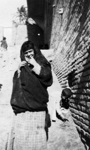 Arab nő, Irak, 1917-1919 alkotó: Unbekannt