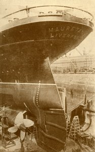 Munkahelyen a Mauretania tatján, a Dry Dockban, 1930. alkotó: Unbekannt