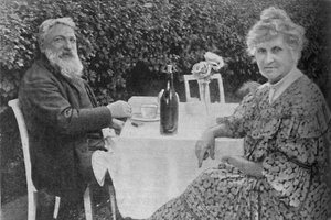 Auguste Rodin – Rodin és felesége a meudoni kertjükben, 1925 alkotó: Unbekannt