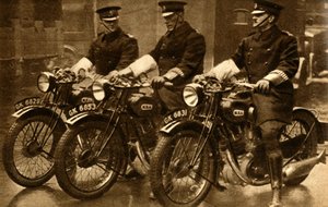 Brit rendőrség BSA motorokon, 1931, 1933. alkotó: Unbekannt