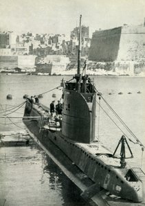 Brit tengeralattjáró Máltán, második világháború, 1945. alkotó: Unbekannt