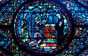 Nagy Károly ereklyéket ad az Aix-i kápolnának, ólomüveg, Chartres-i katedrális, Franciaország, 1225 alkotó: Unbekannt