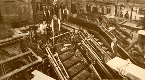 Mozgólépcsők építése a Bank Station-en, London, 1930. alkotó: Unbekannt